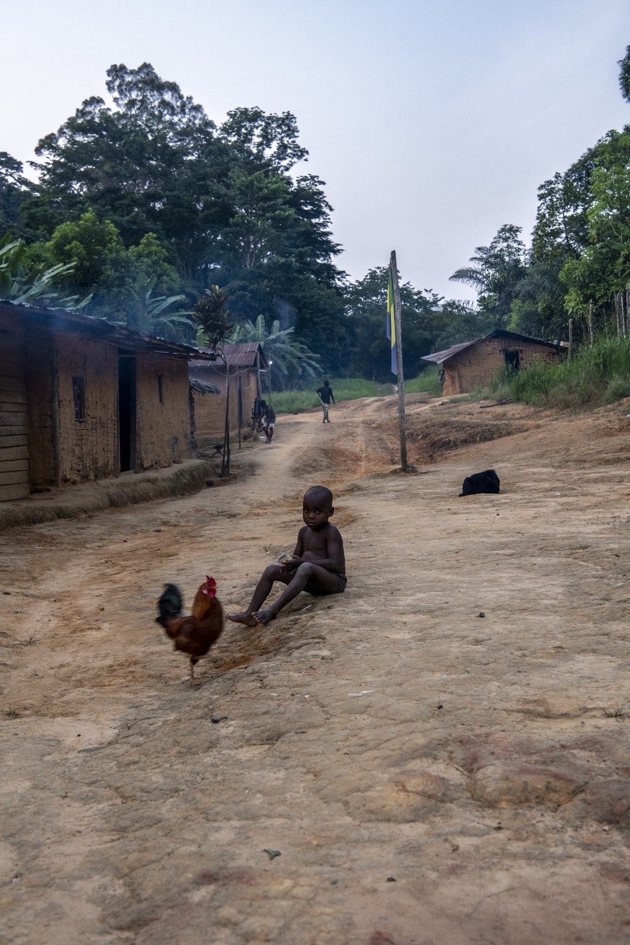 Chez les pygme es du village tranquille 5